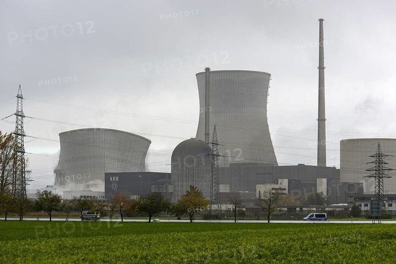 Demolition of the 160m high cooling towers of the disused Gundremmingen nuclear power plant (AKW KRB), Gundremmingen, Bavaria, Germany