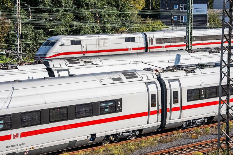 ICE trains on the railway line, north of Düsseldorf main station, North Rhine-Westphalia, Germany