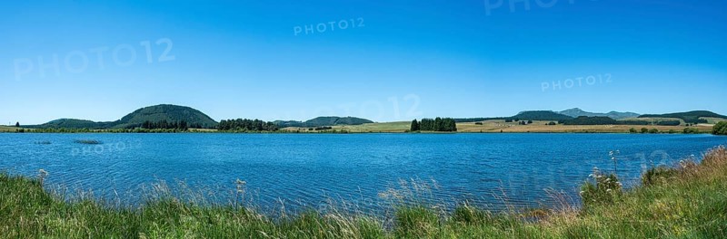 Lake of Bourdouze, Auvergne Volcanoes Regional Park, Puy de Dome., Auvergne-Rhone-Alpes, France