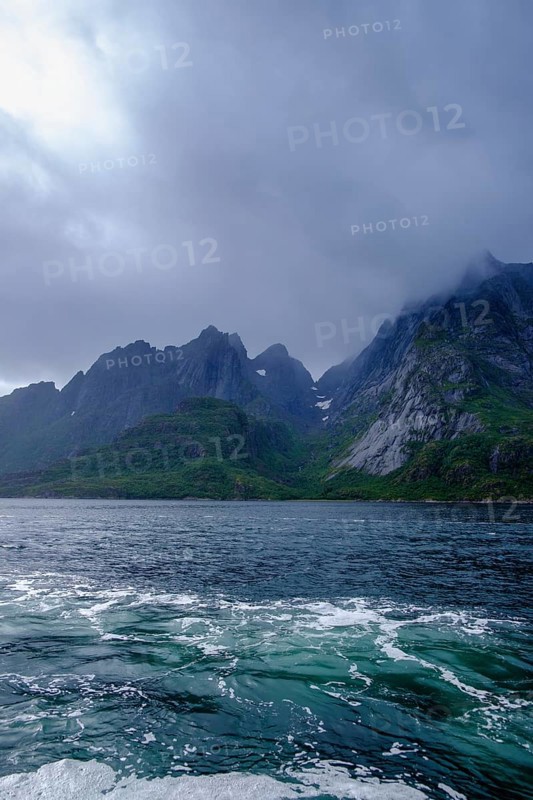 Shipping to the sea eagle colony near Svolvær, Lofoten, Nordland, Norway