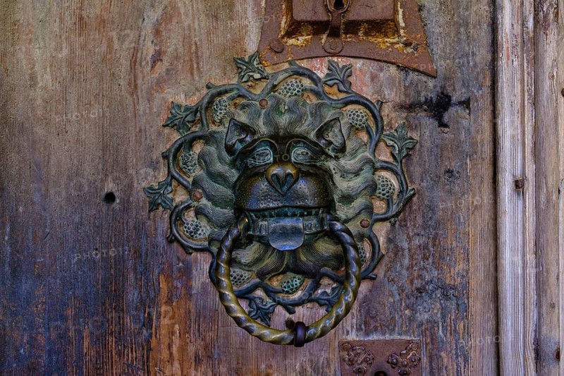 Löwenkopf, Türklopfer, St. Leonhard ob Tamsweg fortified church, Tamsweg, Lungau, Salzburg state, Austria