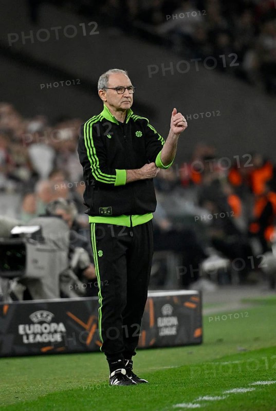 Coach coach Martin O'Neill Celtic Glasgow FC on the sidelines gesture gesture soccer UEFA Europa League, MHPArena, MHP Arena Stuttgart, Baden-Württemberg, Germany