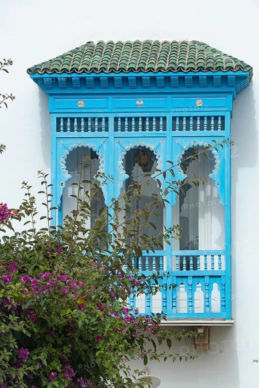 May 17th 2024. Sidi Bou Said, Tunisia. Window design detail of blue and white architecture part of a beautiful villa overlooking the Gulf of Tunis in the village of Sidi Bou Said, Tunisia