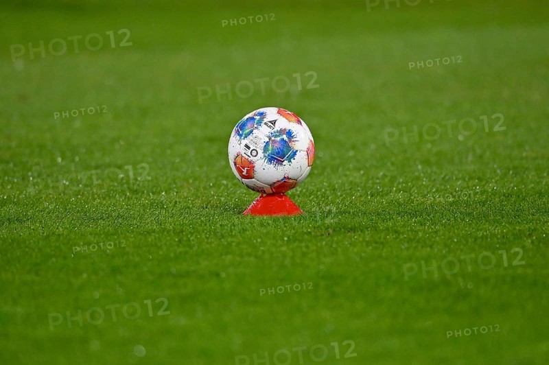 Adidas derby star game ball on hat, marker cap, on grass, soccer Bundesliga, Voith-Arena, Heidenheim, Baden-Württemberg, Germany