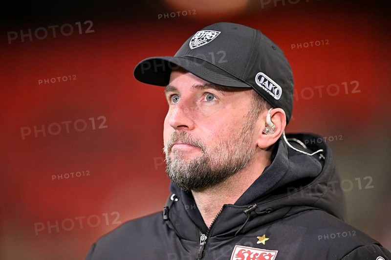 Coach coach Sebastian Hoeness VfB Stuttgart portrait soccer Bundesliga, Voith-Arena, Heidenheim, Baden-Württemberg, Germany