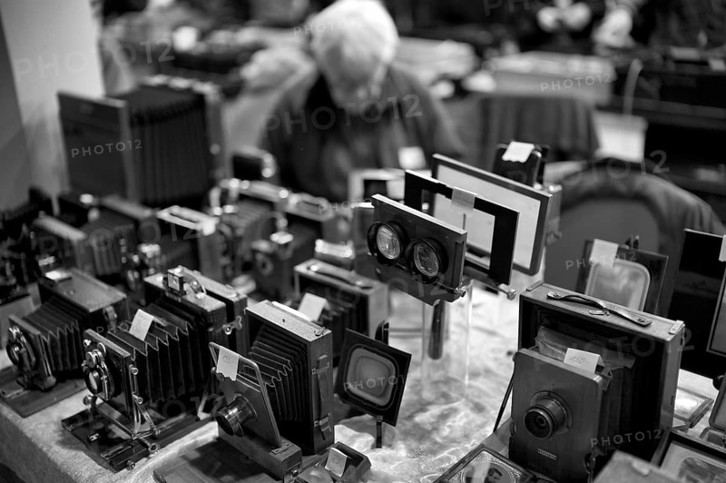 Dealer, Photographica, old photo equipment, cameras, lenses, display, black and white, photo exchange, photo exchange, Fellbach, Baden-Württemberg, Germany