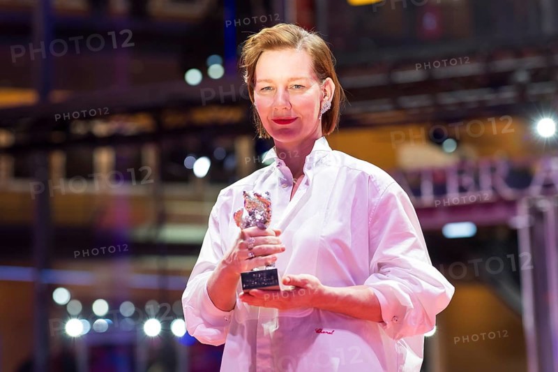 Sandra Hüller poses with the Silver Bear for the best acting performance in a leading role in the film Rose after the awards ceremony at the Berlinale closing gala at the Theater am Potsdamer Platz in Berlin on 21.02.2026. The 76th Berlin International Film Festival will take place from February 12 to 22, 2026