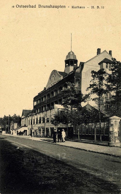 Historic postcard around 1900, Baltic resort Brunshaupten i.M., spa hotel, historic town on the Mecklenburg Baltic Sea coast, which merged with Arendsee and Fulgen in 1937 to form today's Baltic resort Kühlungsborn, Mecklenburg-Western Pomerania, Germany, reproduction of a postcard, historic