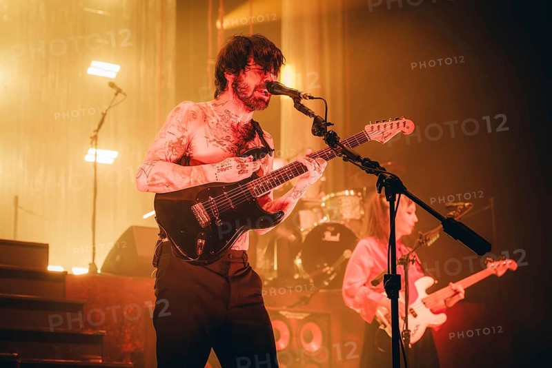 Singer Simon Neil from Biffy Clyro live on Futique Tour 2026 in Berlin's Max-Schmeling-Halle on 16.02.2026