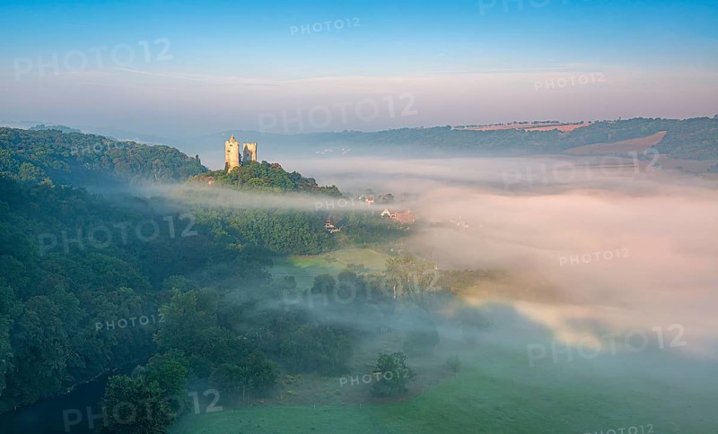 View of the Saaleck castle ruins in morning fog in the Saale Valley, Bad Kösen, Burgenlandkreis, Saxony-Anhalt, Germany