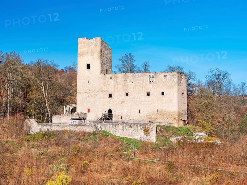 The ruins of Liebenstein Castle in autumn, Liebenstein, Thuringia, Germany