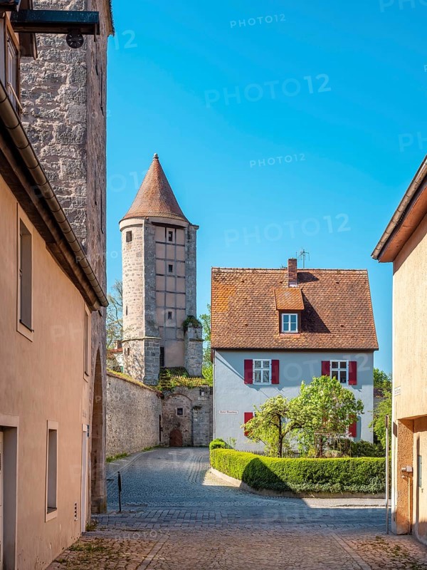 City wall and defense towers at Nördlinger Tor, Dinkelsbühl, Ansbach district, Middle Franconia, Bavaria, Germany