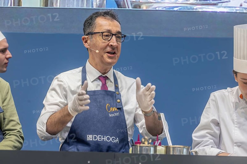 Cem is cooking! DEHOGA Baden-Württemberg event with candidate for the post of Minister-President, Cem Özdemir from the Green Party. Baden-Württemberg will elect a new state parliament on March 8, 2026. INTERGASTRA, leading trade fair for the hotel and catering industry. Stuttgart, Baden-Württemberg, Germany