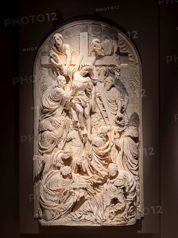 The Descent from the Cross and Lamentation of Christ, ivory relief mounted on wood, by Johann Christian Braun Ulm, around 1650-1670, ivory collection, Bavarian National Museum, Munich, Upper Bavaria, Bavaria, Germany