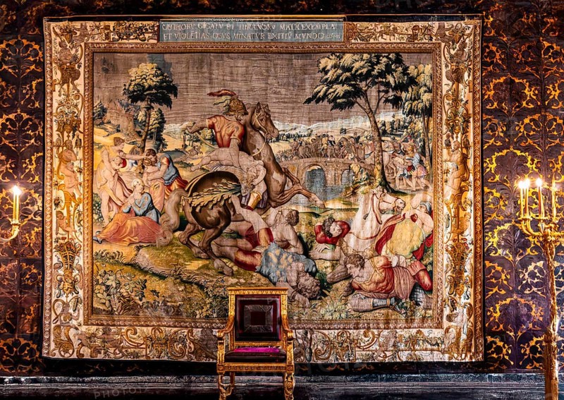 Senator's Hall, Battle Scene, Jagiellonian Tapestry, Collection of Renaissance Tapestries, Michiel Coxcie the Elder from Flanders 16. Wawel Royal Castle, former residence and seat of government of the kings of Poland, founded around 1000, Krakow