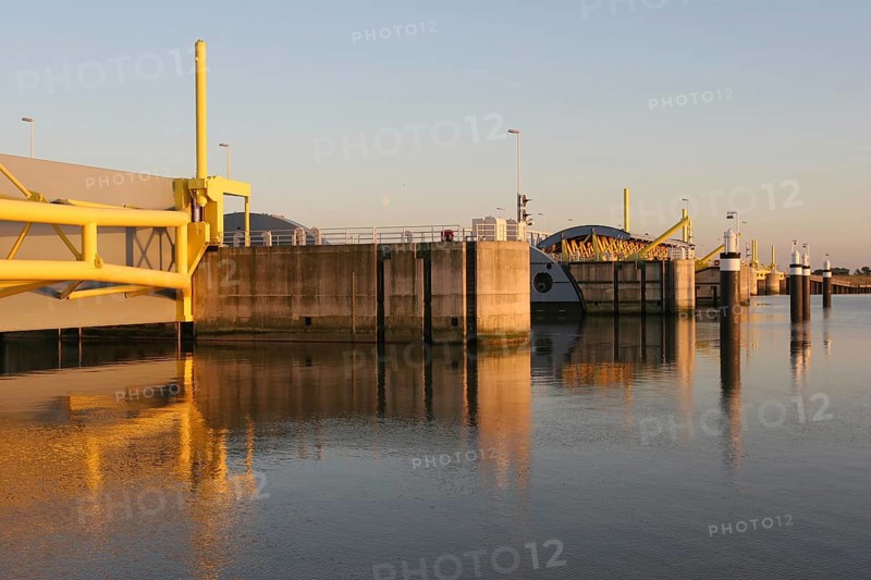 Ems barrier, building, Gandersum, ship overpass, Moormerland, East Frisia, Germany