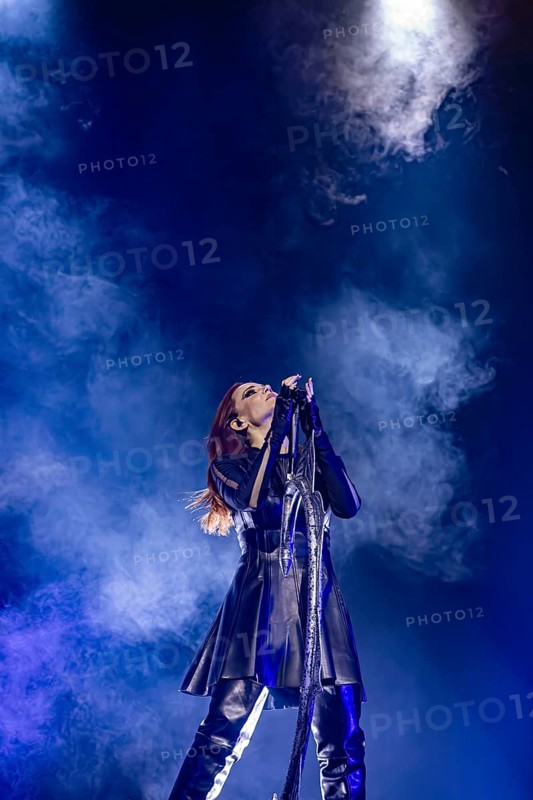 Simone Simons, singer of Epica, live on Arcane Dimensions Tour 2026 at Munich's Zenith on 17.01.2026