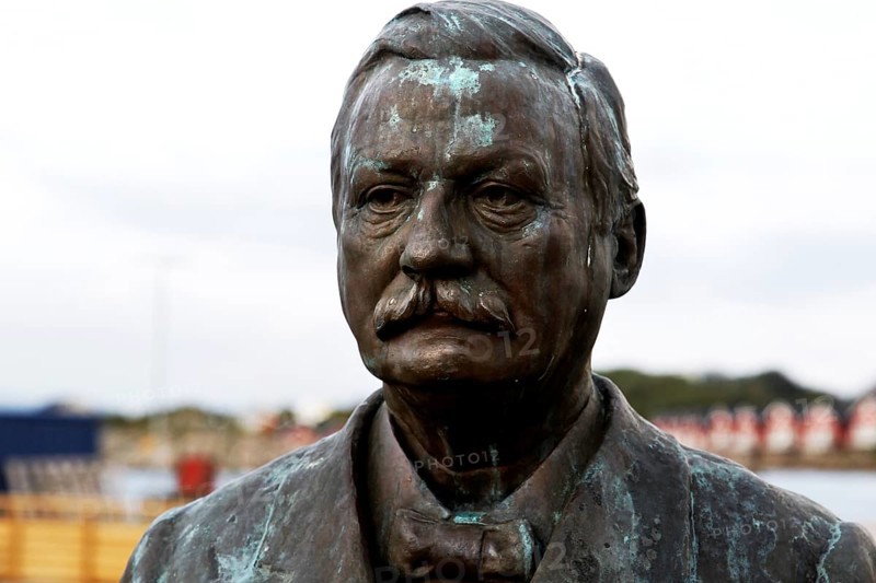 Detailed view of the Richard With monument in Stokmarknes, Stokmarknes, Vesterålen, Norway