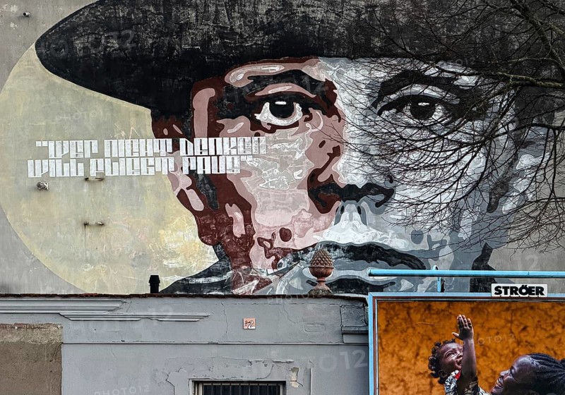 Wall painting of orticanoodles with the portrait of Joseph Beuys and his bon mot Wer nicht denken willt fliegt raus, Düsseldorf, North Rhine-Westphalia, Germany