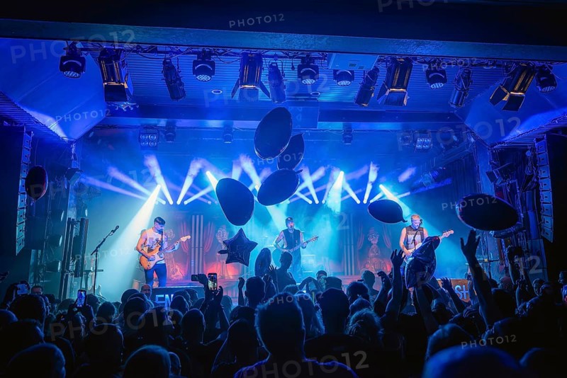 Singer Matthias Engst, bassist Chris Wendel, drummer Yuri Cernovolov and guitarist Ramin Tehrani from Engst live on 10-year anniversary tour tour at Berlin's Astra Kulturhaus on 20.12.2025