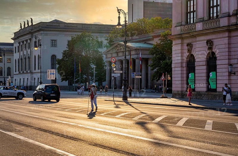 Road traffic and pedestrians on the carriageway in Berlin-Mitte, Unter den Linden, Berlin, Germany