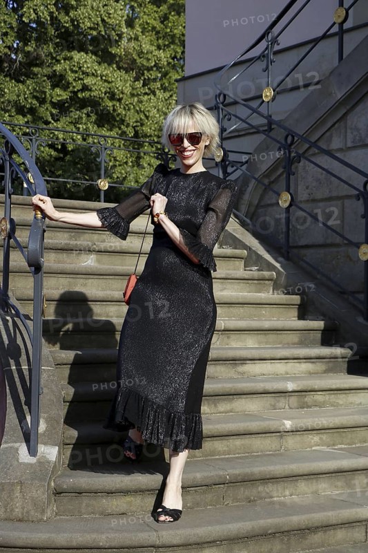 Katja Eichinger arriving at Charles Gounod's Roméo et Juliette after William Shakespeare at the Staatsoper für Alle on Bebelplatz in Berlin on 21 June 2025