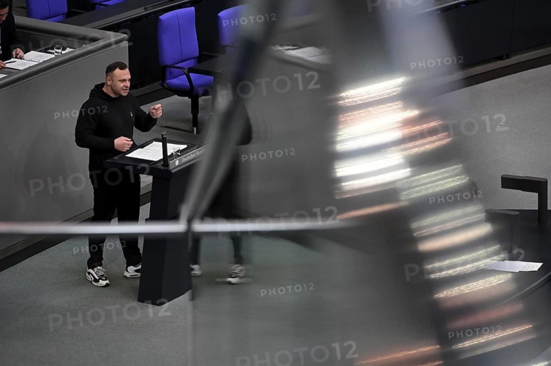 Cem Ince (Die Linke) speaks on the agenda item Minimum Wage Act in the eleventh session of the Bundestag