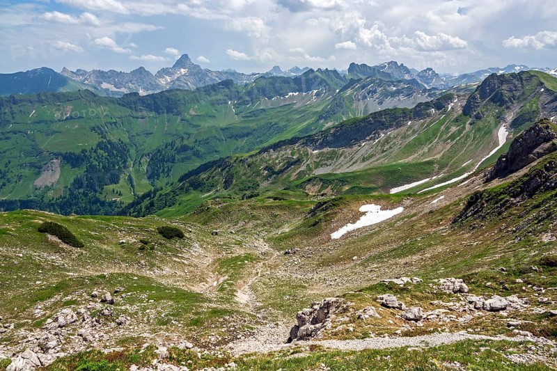 View of the Allgäu Alps from the Nebelhorn, Hochvogel in the background, Oberstdorf, Oberallgäu, Allgäu, Bavaria, Germany