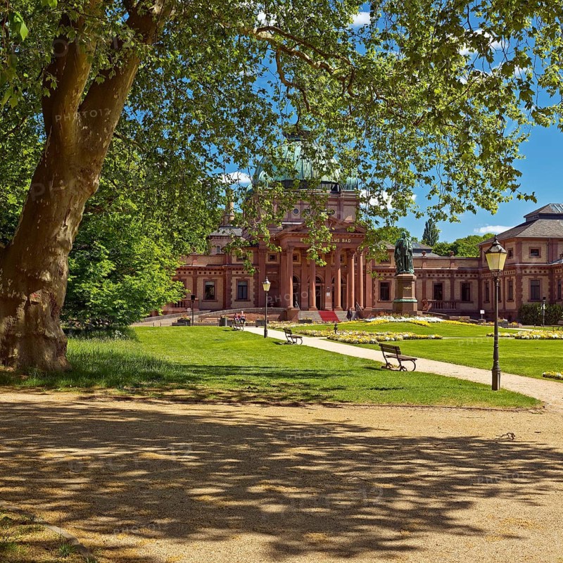 Spa gardens with Kaiser-Wilhelms-Bad, Bad Homburg vor der Höhe, Hesse, Germany