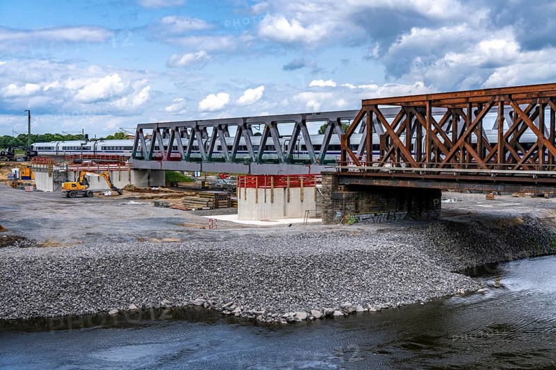 Reconstruction, extension of the Emmerich-Oberhausen railway line, three tracks, including 47 new or adapted bridges, here the new construction of railway bridges over the Lippe near Wesel, at the moment only 1 track in operation, ICE runs towards the Netherlands, the old bridges are replaced by new ones, extension of the Dutch Betuwe line from the port of Rotterdam, part of the European freight transport corridor Rotterdam-Genoa, 1300 KM long, Wesel, North Rhine-Westphalia, Germany