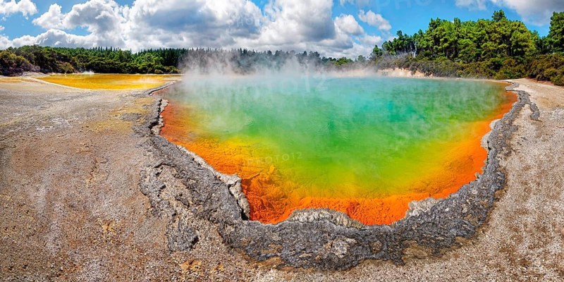 Champagne Pool, hot spring glowing in multiple colors, Waiotapu, Rotoua, Waikato Region, New Zealand