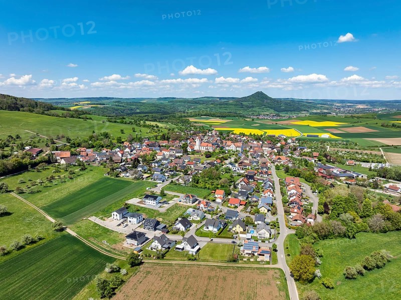 Aerial view of the municipality of Weiterdingen in Hegau, on the horizon the Hohenhewen, district of Constance, Baden-Württemberg, Germany