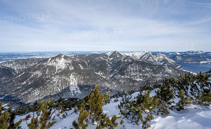 Summit of the Simetsberg, mountain panorama with Heimgarten and Herzogstand, Estergebirge, Bavarian Prealps, Bavaria Germany