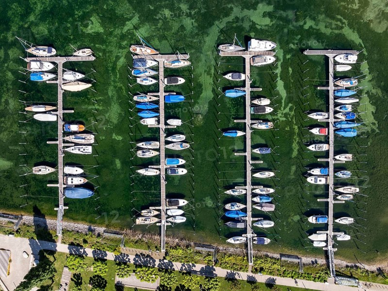 Luftbild, Top down view vom Yachthafen, Marina, Hafen von Unteruhldingen, Bodenseekreis, Bodensee, Baden-Württemberg, Deutschland