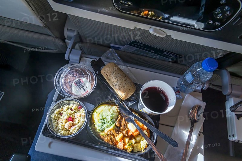 Catering on board an Etihad airline aircraft, interior, cabin. Boeing 787 aircraft, flight from Abu Dhabi to Munich. Abu Dhabi, United Arab Emirates, UAE