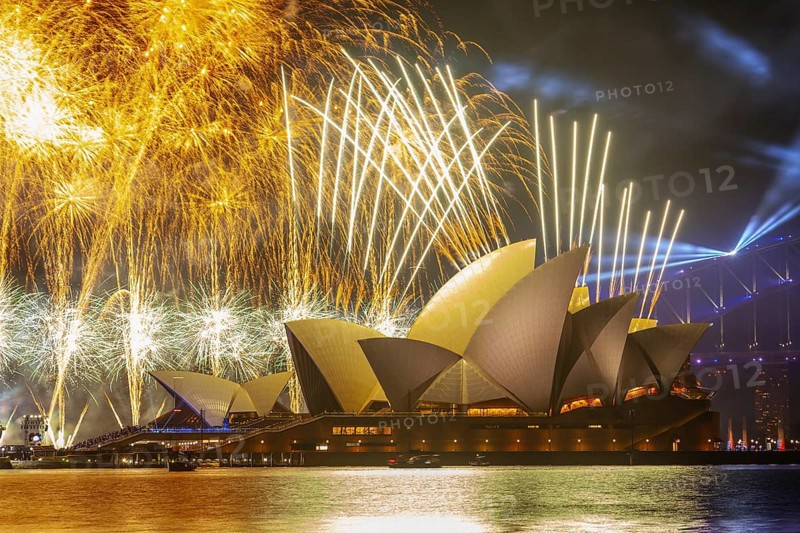 Sydney 2021 Australia Day fireworks in the harbor