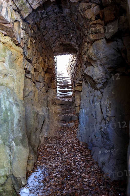 The so-called dwarf cave near the Schönen Höhe in winter, Dürrröhrsdorf-Dittersbach, Saxony, Germany