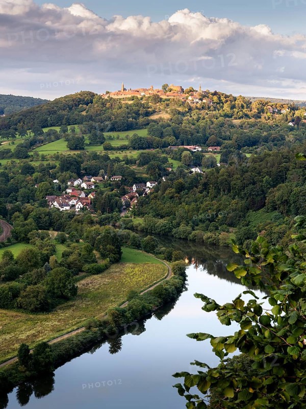 View of the historic Dilsberg castle fortress and the Neckar river in the Neckartal-Odenwald nature park. In the evening. Dilsberg, Neckargemünd, Rhine-Neckar district, Baden-Württemberg, Germany