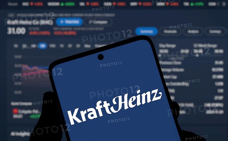 Dhaka, Bangladesh- 5 Dec 2024: Kraft Heinz logo is displayed on smartphone. Kraft Heinz is an American multinational food company.