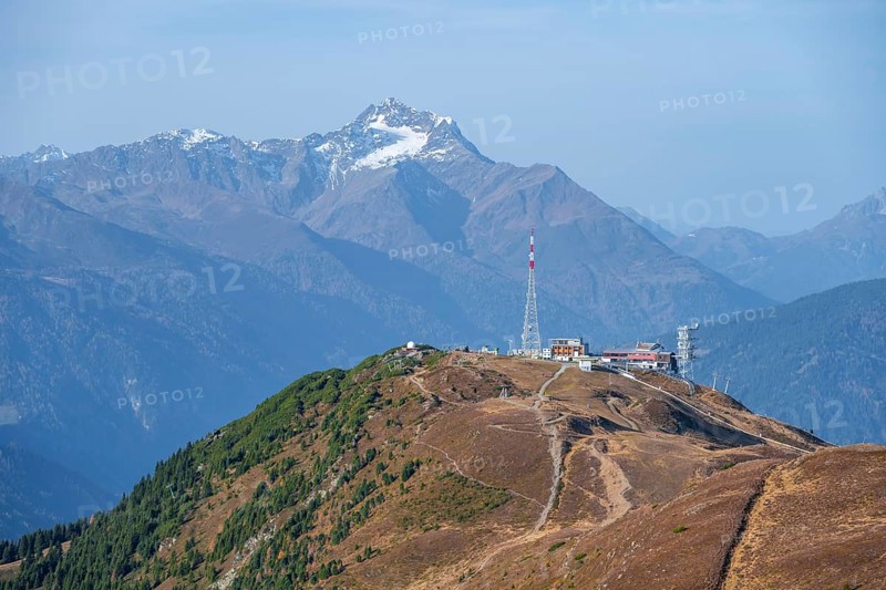 Venet mountain station and summit, Venet mountain railway, behindHoher Riffler, Ötztal Alps, Tyrol, Austria