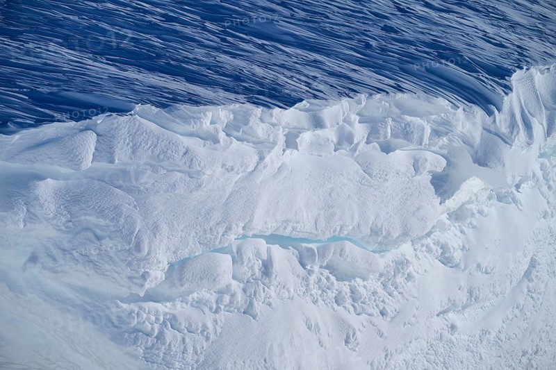 Close-up of a snow cornice, Gemmi Pass, Plattenhörner, Leukerbad, Leuk, Valais, Switzerland