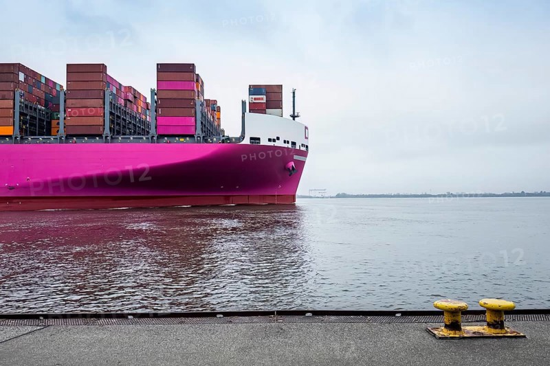 Container ship on the Elbe in the port of Hamburg, container, container ship, customs, maritime trade, Germany