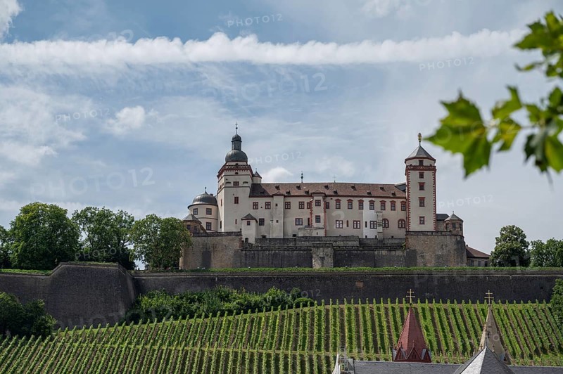 Marienberg Fortress, residence of the Würzburg prince-bishops from 1253 to 1719, rebuilt as a Renaissance castle in 1600, Würzburg, Lower Franconia, Bavaria, Germany