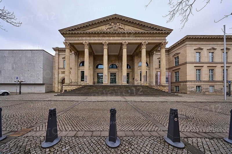 Parliament of Lower Saxony, Leineschloss, bollards, street, cobblestones, diffuse light, cloudy, Leinstraße, Hanover, state capital, Hanover region, Lower Saxony, Germany