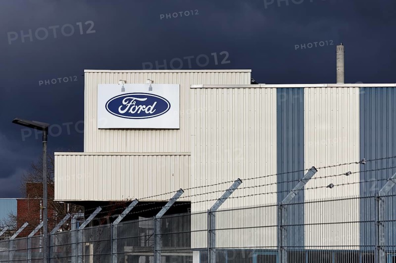 Fordwerke Süd, logo on the building, Ford Werke Gmbh, Cologne-Niehl, North Rhine-Westphalia, Germany