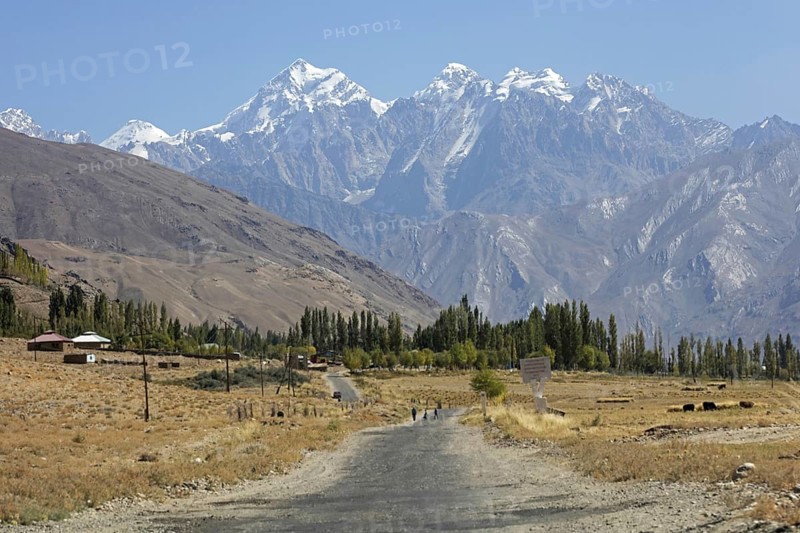 Snow covered mountain peaks of the Pamir Mountains, Pamirs and the Pamir Highway, M41 in the Gorno-Badakhshan province, Tajikistan