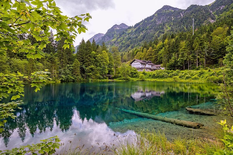 Christlessee, a mountain lake in the Trettachtal valley, near Oberstdorf, Oberallgäu, Allgäu, Bavaria, Germany