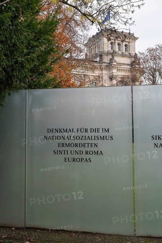Memorial to the Sinti and Roma Murdered under National Socialism, Memorial, Reichstag Building, German Bundestag, Simsonweg, Berlin, Germany