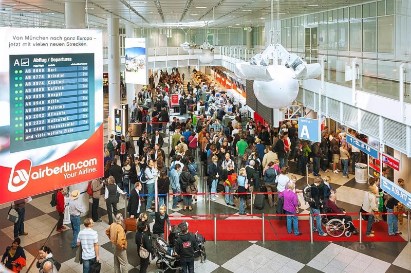 Munich Airport, check-in, many travellers, Munich, Bavaria, Germany