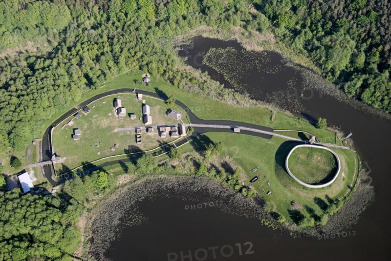 Archaeological open-air museum Groß Raden, aerial photograph, Slavic castle complex, settlement, Old Slavic, wooden buildings, Obotrite tribe, excavations, castle complex, gatehouse, fortifications, cult site, Sternberg Mecklenburg-Vorpommern, Germany
